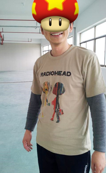 Radiohead 卡其色T恤